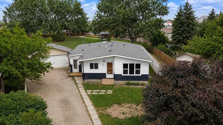 137 Big Hill Place — photo 1