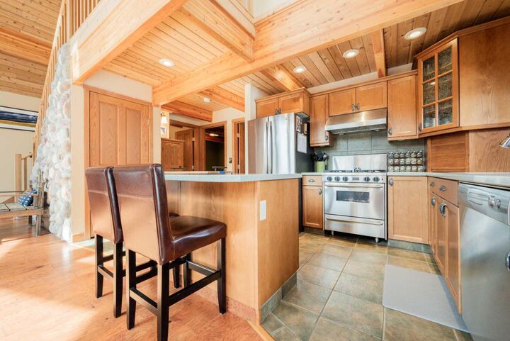 Property Photo:  70544 Range Road 243 118  AB T0H 3N0 