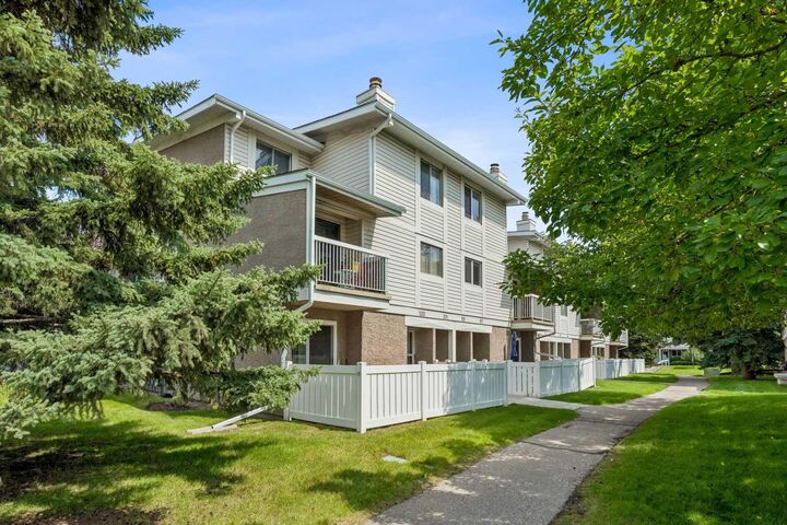 Property Photo: 3015 51 Street SW 101 AB T3E 6N5