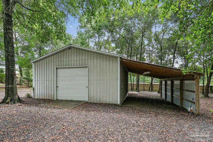 Property Photo:  3055 Wallace Lake Rd  FL 32571 