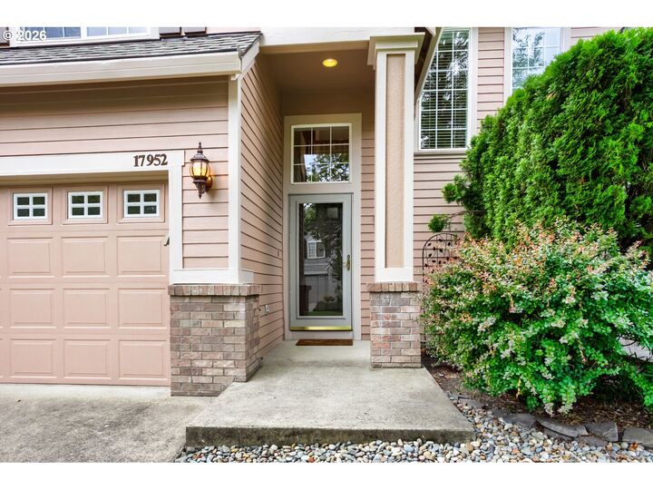 Property Photo: 17952 SE 41st Loop WA 98683