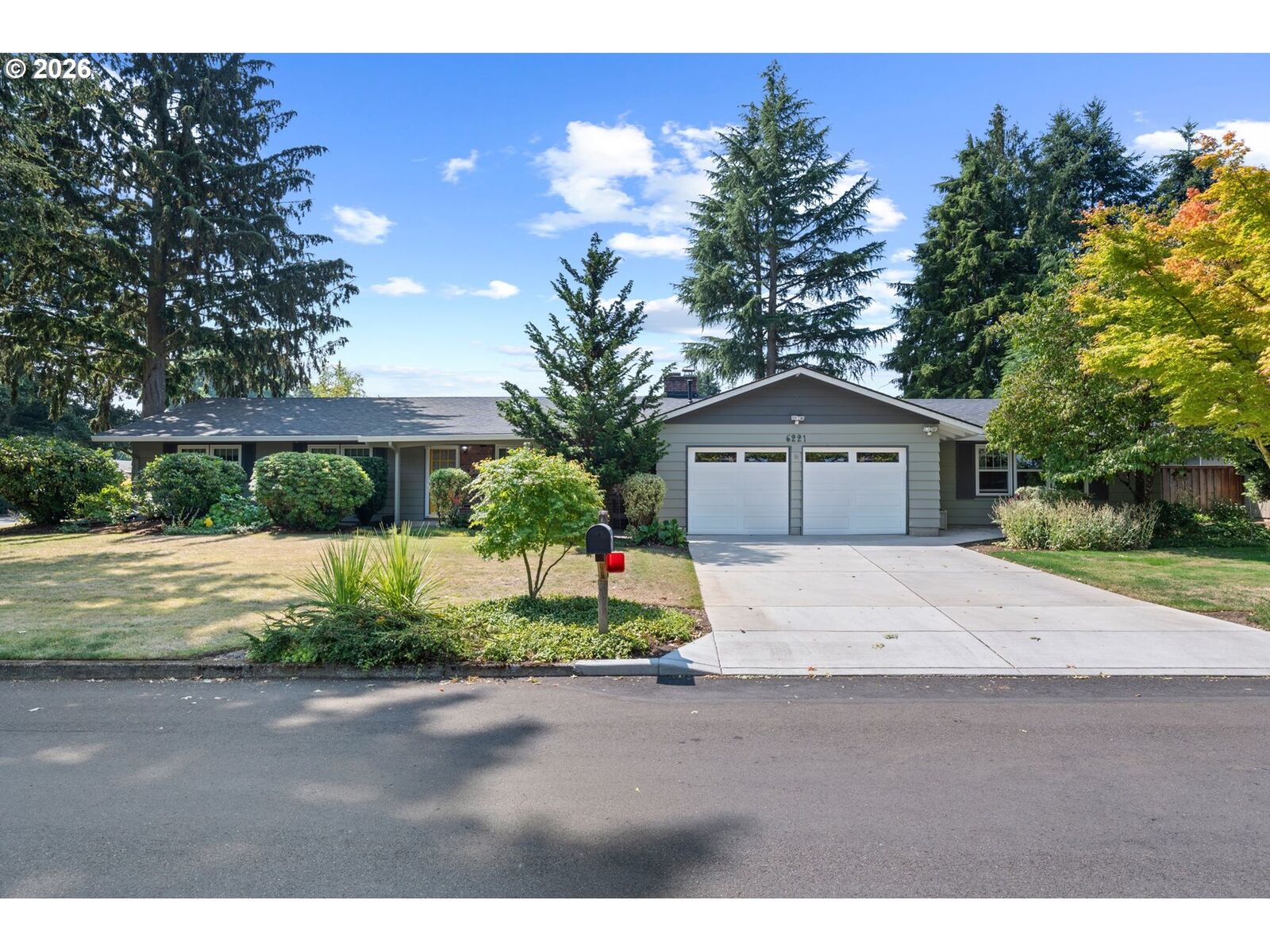 Property Photo: 6221 Montana Ln WA 98661