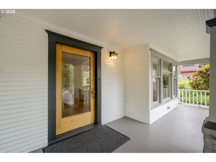 Property Photo:  2012 NE 26th Ave  OR 97212 