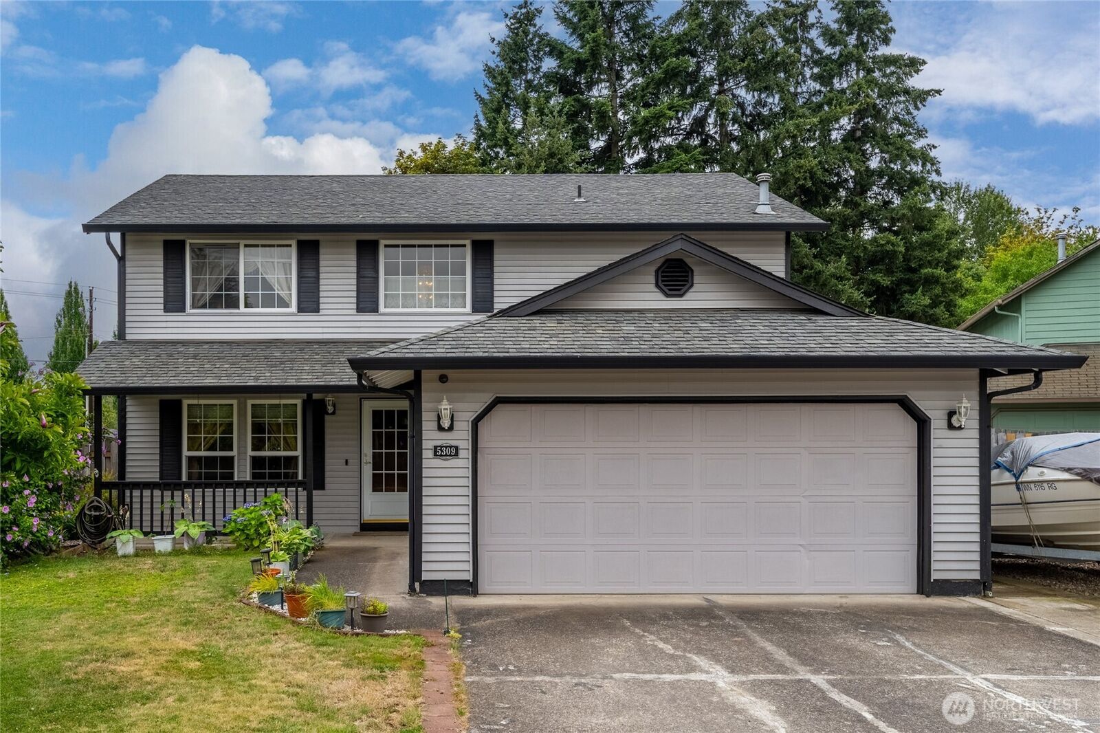 Property Photo:  5309 NE 100th Circle  WA 98686 