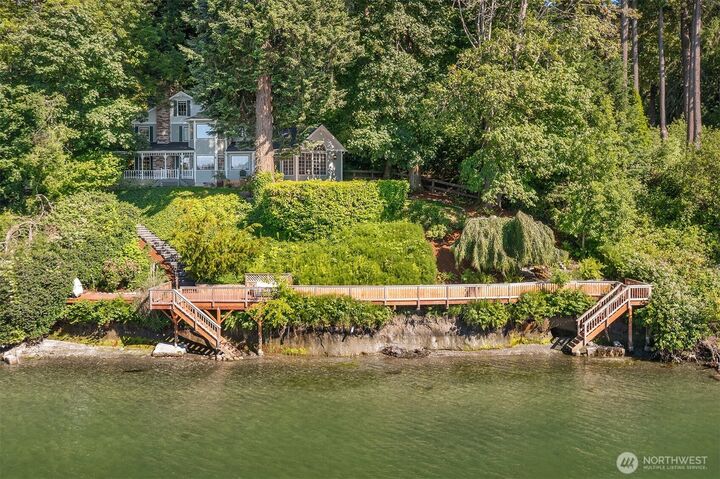 Property Photo:  10157 SW 263rd Street  WA 98070 