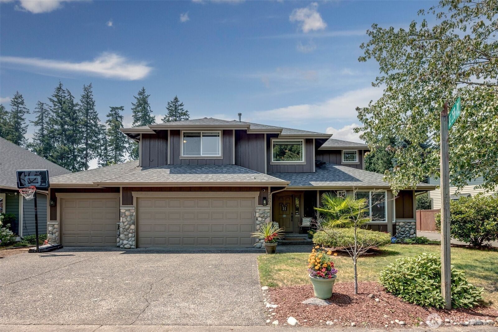 Property Photo: 25801 176th Place SE WA 98042