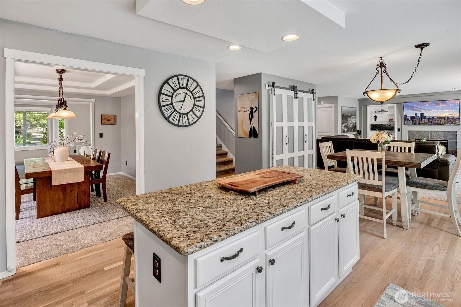 Property Photo:  25801  176th Place SE  WA 98042 