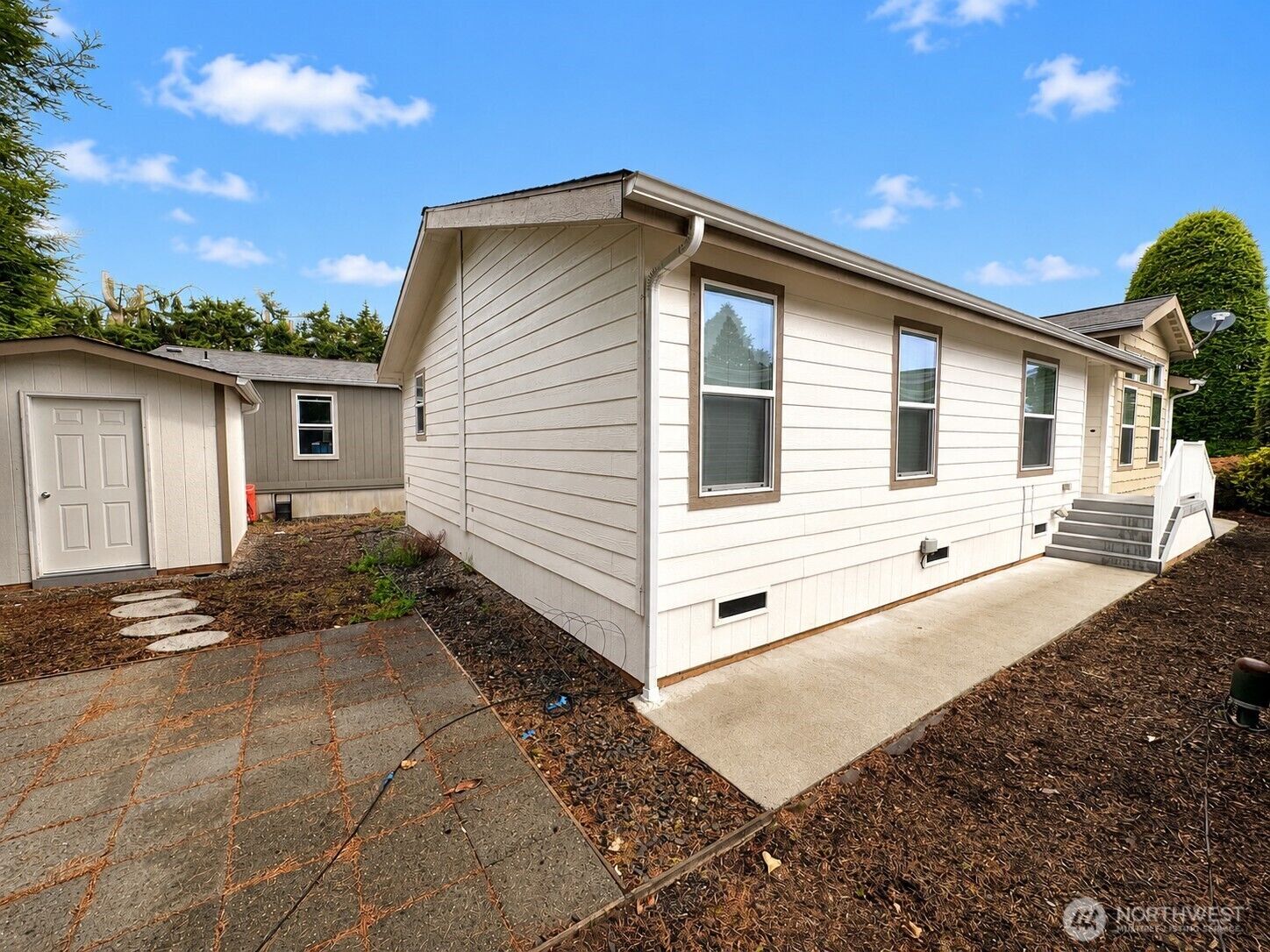 Property Photo:  23825  15th Avenue SE 60  WA 98021 