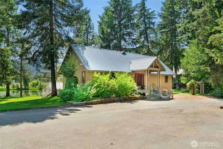 Property Photo:  1093  Wood Duck Road  WA 98922 
