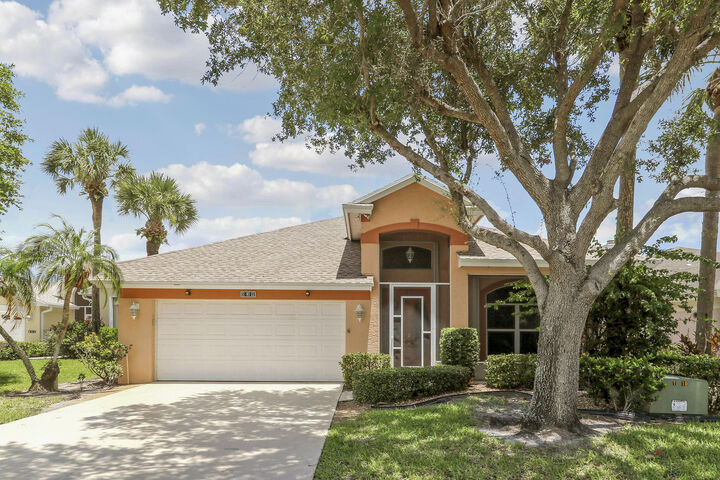 Property Photo:  639 NW Venetto Court  FL 34986 