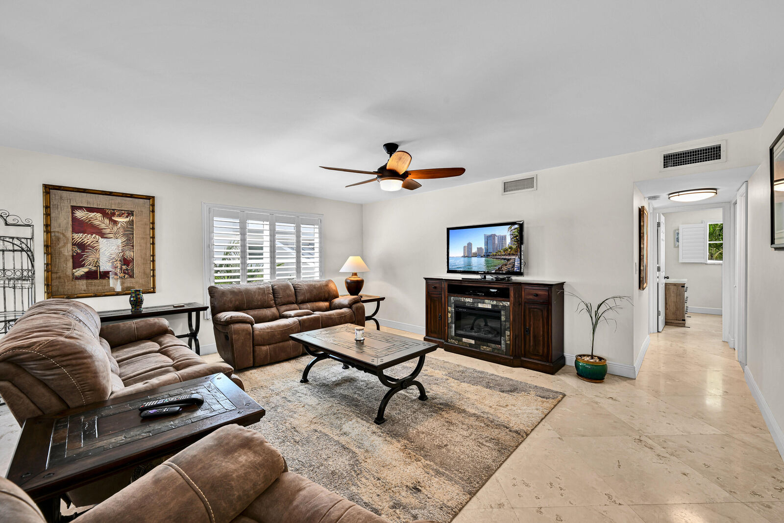 Property Photo: 2860 NE 14th St Causeway 201D FL 33062