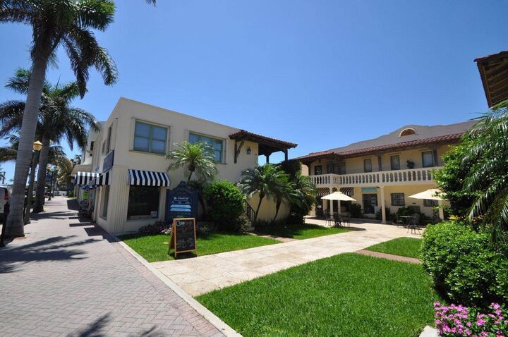 Property Photo: 294 Tuscany Lane FL 33446