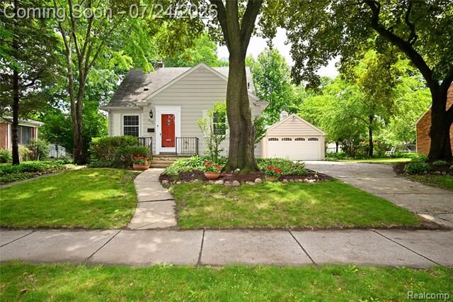 Property Photo:  510 N Connecticut Avenue  MI 48067 