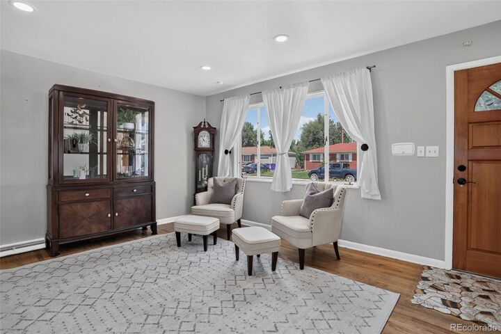 Property Photo: 2940 W Saratoga Avenue CO 80110