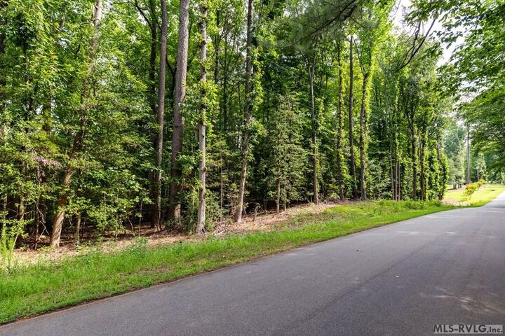 Property Photo:  21 Rocky Branch Circle  NC 27551 