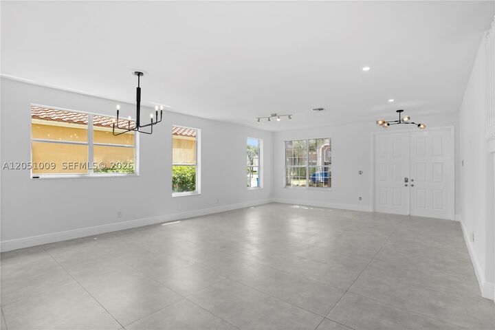 Property Photo:  4303 Diamond Row  FL 33331 