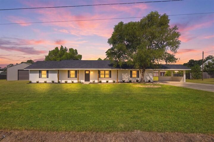 Property Photo:  1379 Quentin Drive  LA 70611 