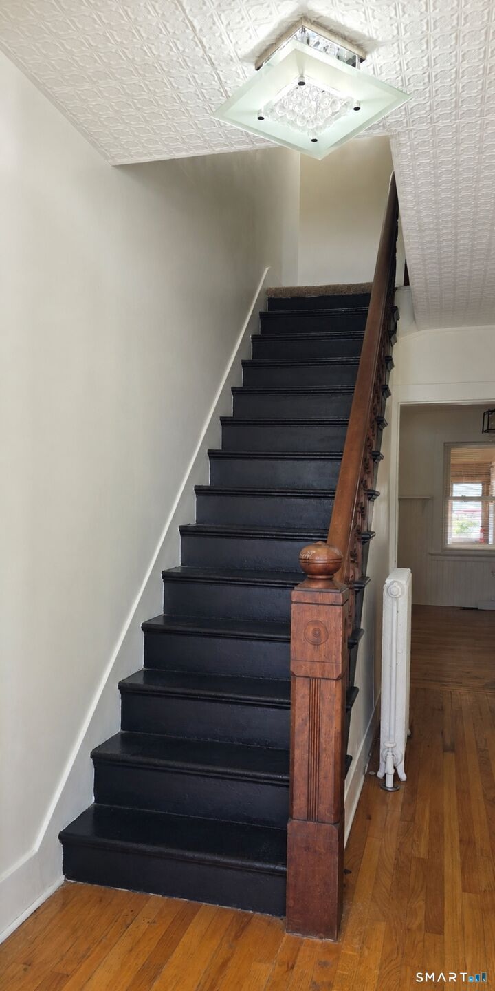 Property Photo:  8 Chestnut Street  CT 06096 