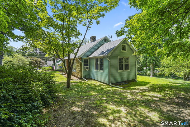 Property Photo:  27 Bevin Boulevard  CT 06424 