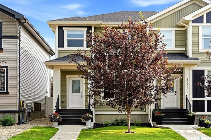Property Photo:  5409 Green Silverberry Drive E  SK S4V 3M5 