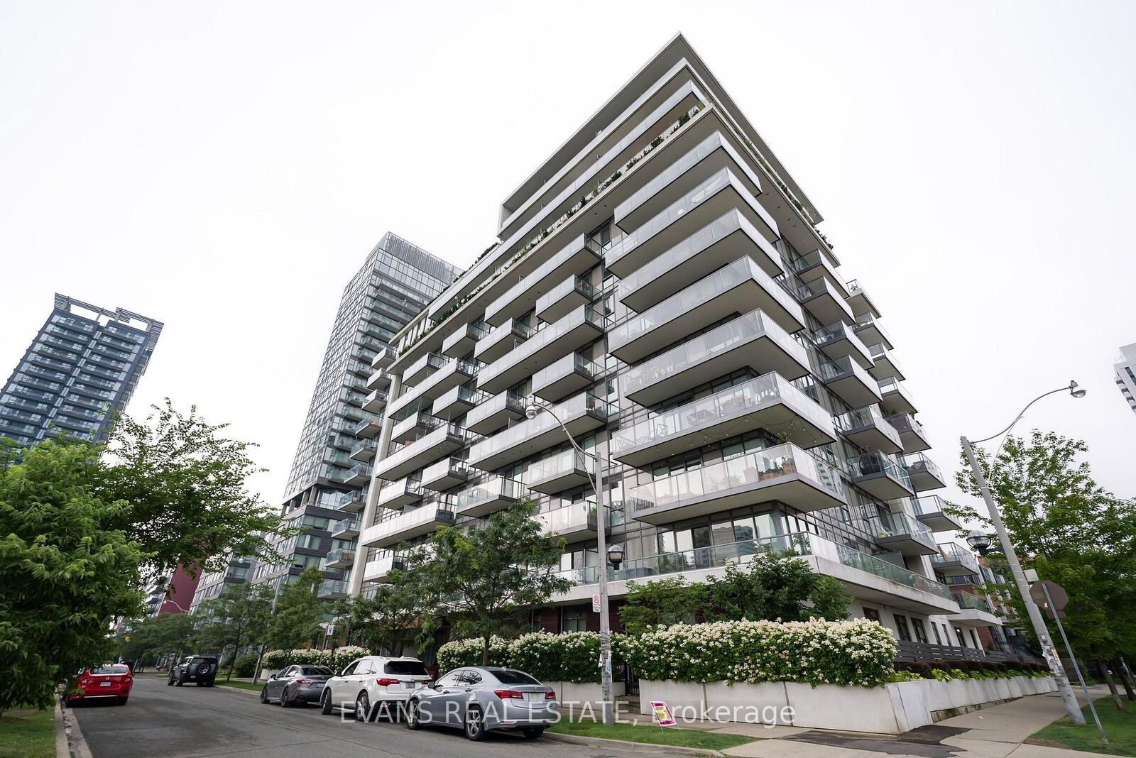 Property Photo: 260 Sackville Street 705 ON M5A 0B3