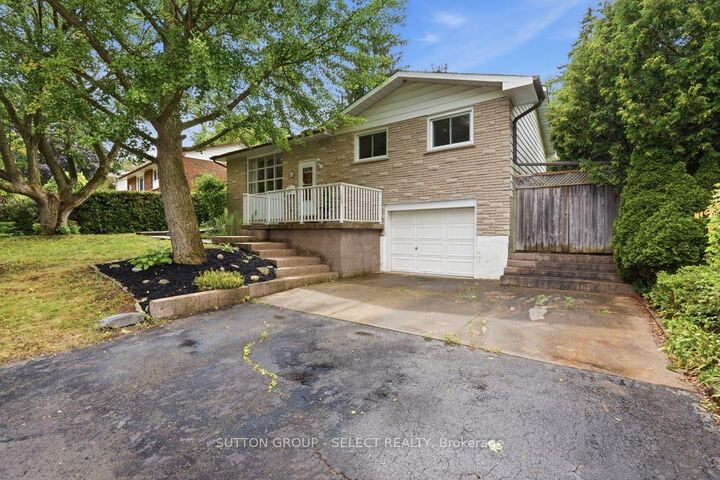 Property Photo:  643 Widmore Drive  ON N6J 3A7 