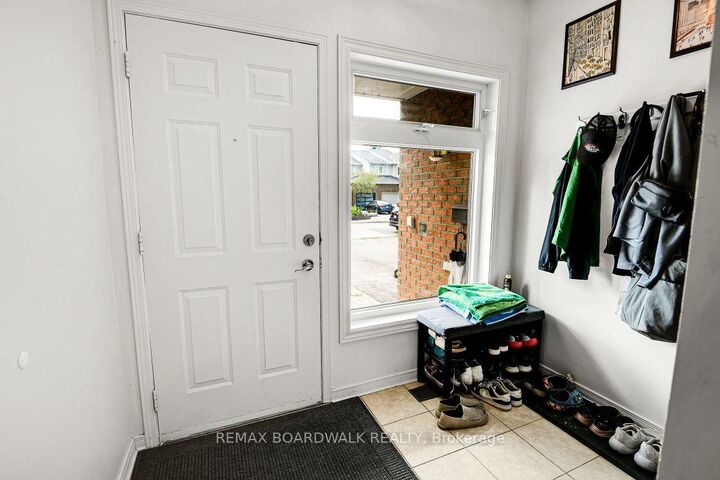 Property Photo: 79 Hunters Glen Crescent ON K1T 3R1