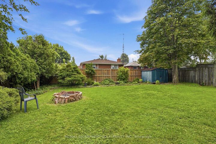 Property Photo: 834 Mohawk Road E ON L8T 2R5