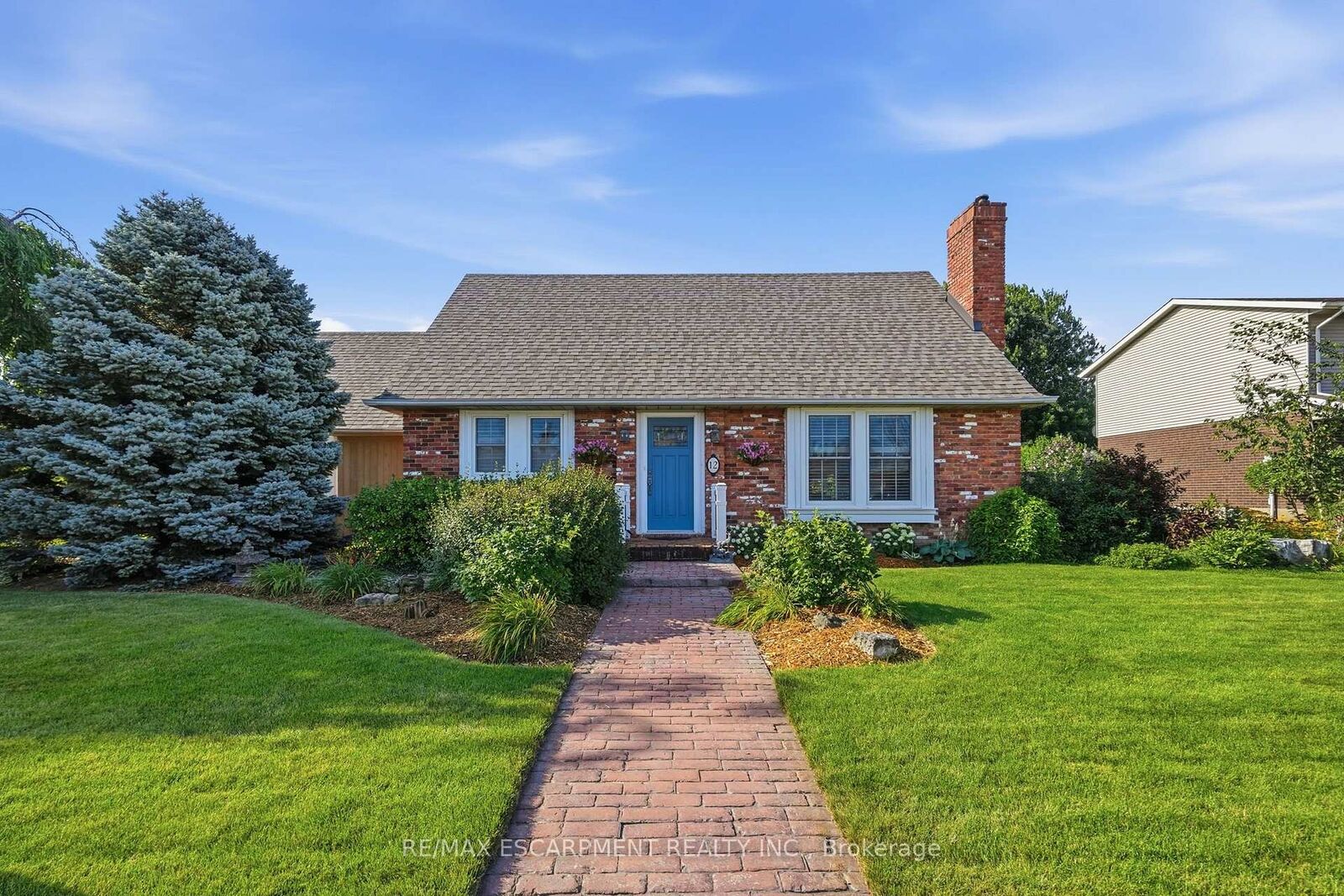 Property Photo: 12 Huntington Lane ON L2S 3J5