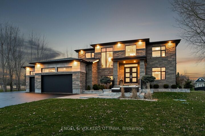 Property Photo:  532 Leimerk Court  ON K4M 0E8 