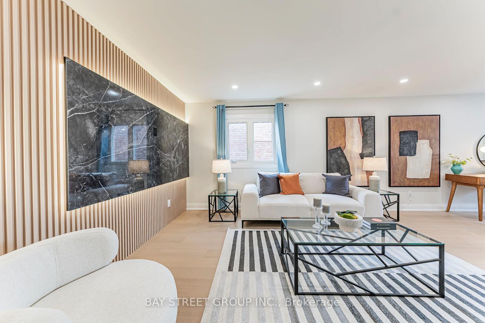 Property Photo: 146 Cabinet Crescent ON L4L 6E5