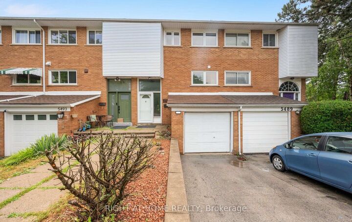 Property Photo: 5491 Schueller Crescent ON L7L 3T1