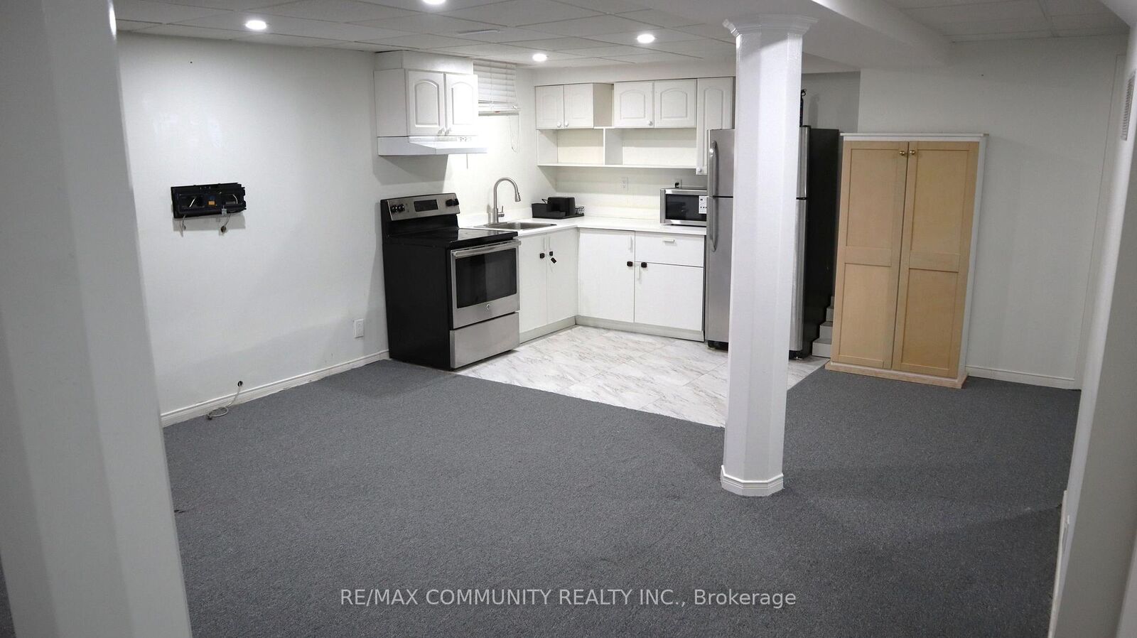 Property Photo: 1556 Dellbrook Avenue Basement ON L1X 2L6