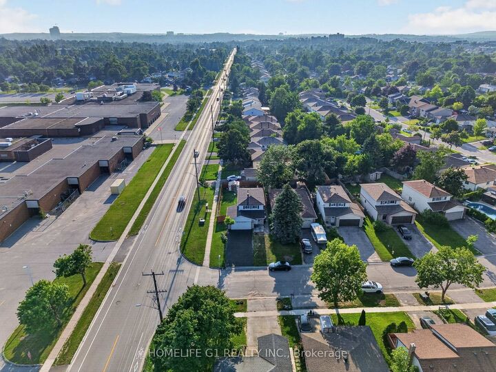 Property Photo: 2 Fletcher Drive ON L4M 5S1