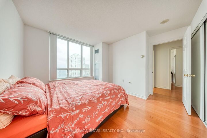 Property Photo: 2627 McCowan Road NW 1206 ON M1S 5T1