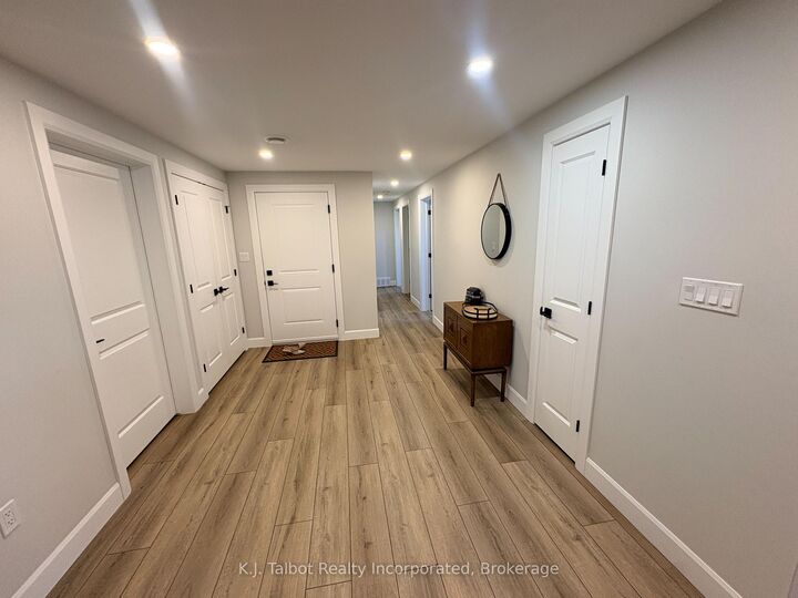 Property Photo: 451 Woodridge Drive Unit 2 ON N7A 0C7