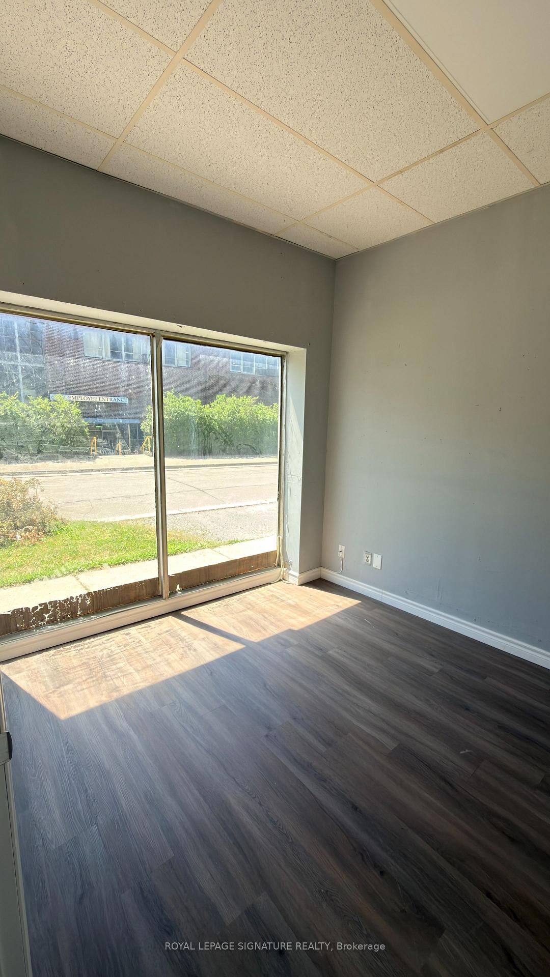 Property Photo:  92 Wolfe Street 1A  ON L1H 3T6 