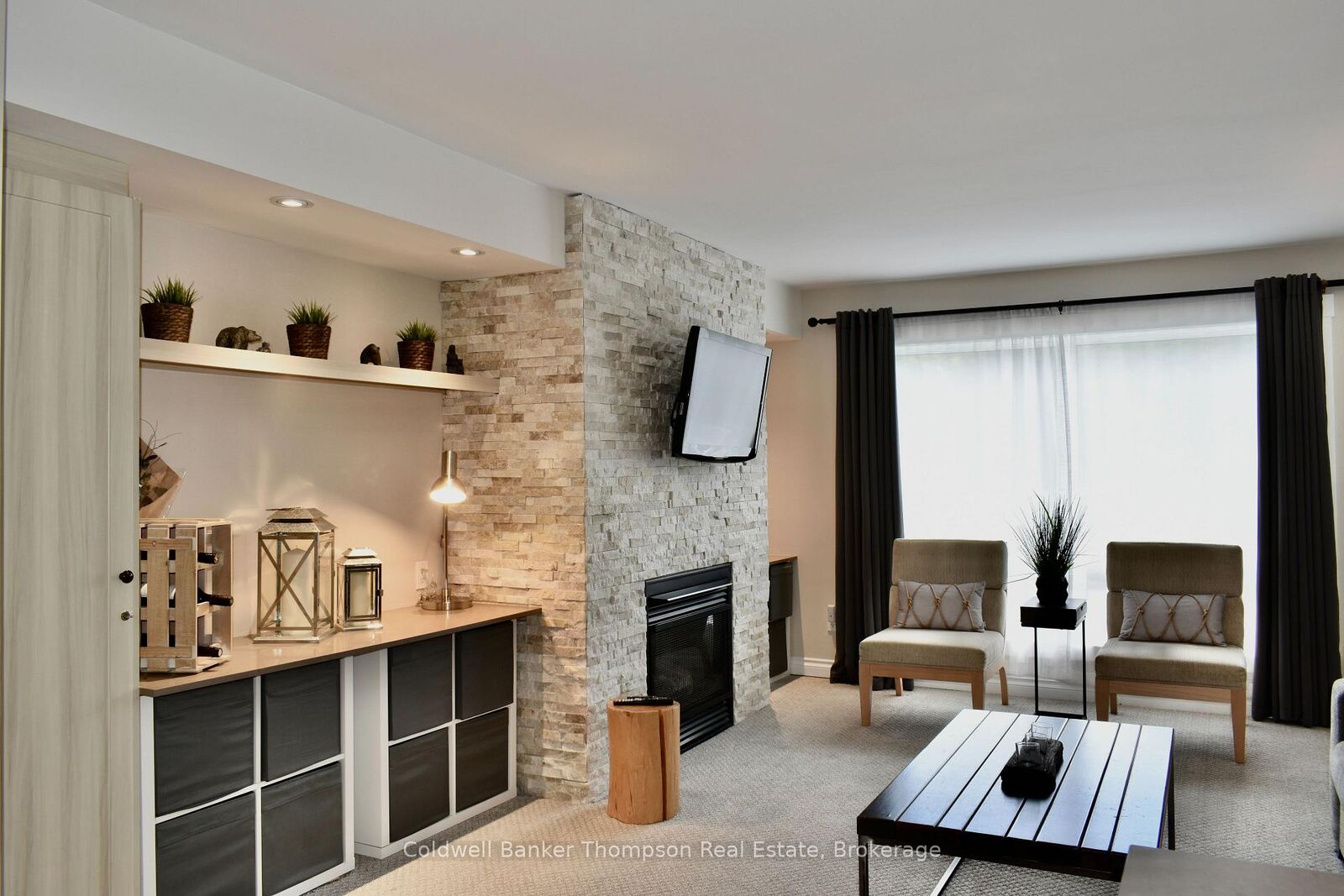 Property Photo: 1235 Deerhurst, Summit Lodge Drive 54-208 ON P1H 2E8