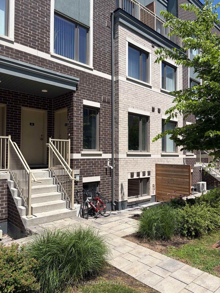 Property Photo: 20 William Jackson Way 87 ON M8V 0J7