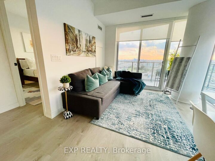 Property Photo: 36 Zorra Street 1003 ON M8Z 0G5