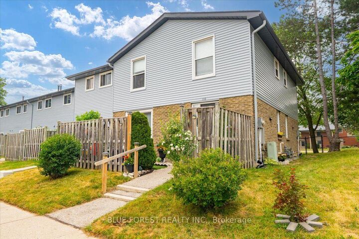 Property Photo: 70 Fiddlers Green Road 110 ON N6H 4R4