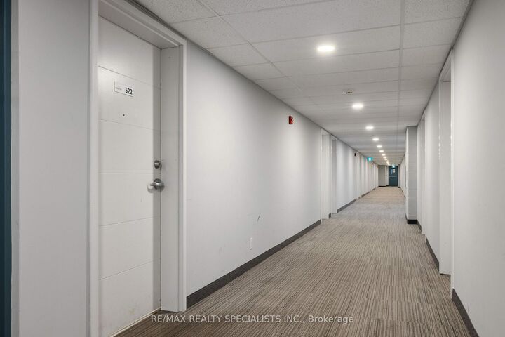 Property Photo: 652 Princess Street 522 ON K7L 1E5