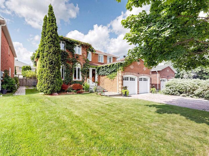 Property Photo: 54 Stave Crescent ON L4C 9J8