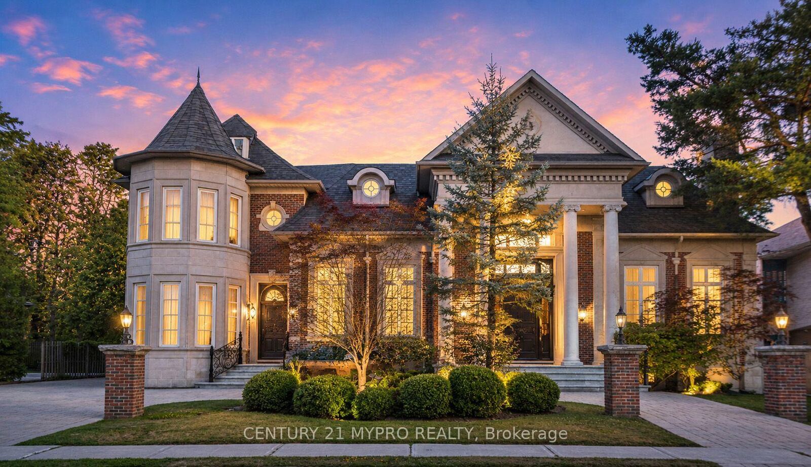 Property Photo:  5 Saintfield Avenue  ON M3C 2M4 
