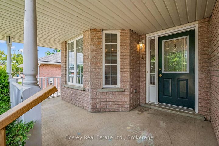 Property Photo:  4 Hayward Crescent  ON N1G 5A5 