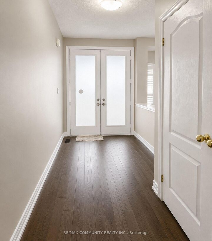Property Photo:  1423 Lormel Gate Avenue  ON L0L 1W0 