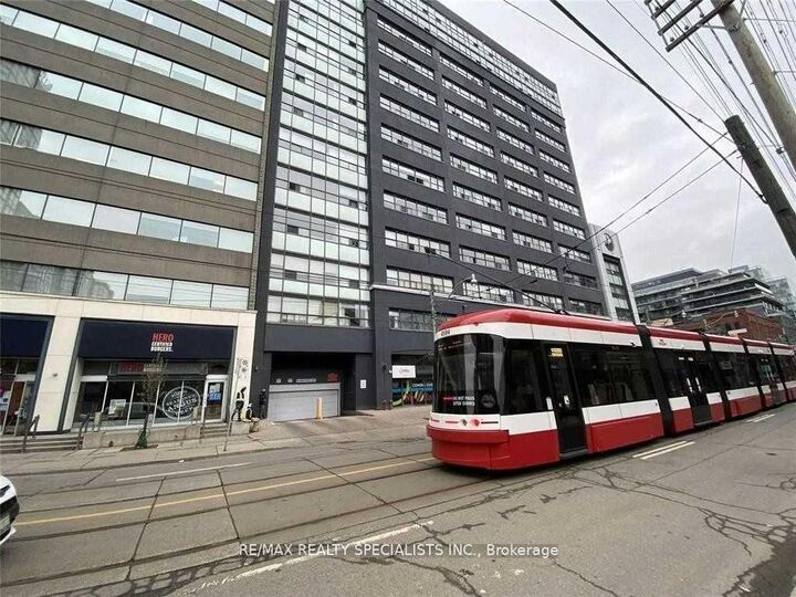 700 King Street W 519 — photo 1