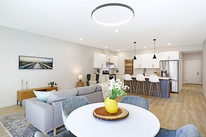 1505 Croation Rd #2 — photo 1