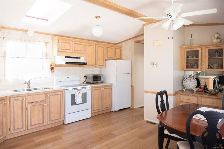 Property Photo: 450 Stanford Ave E #32 BC V9P 1V8