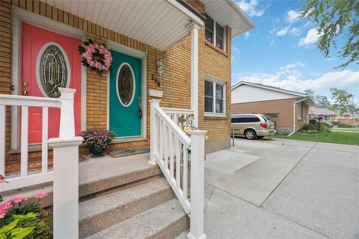 Property Photo: 298 Elsfield Crescent ON N7S 1C3